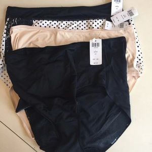 4 Soma Vanishing Edge Panties